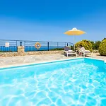 Valio Villa *